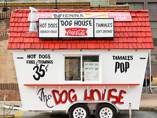 03-17-23_Portillos_60th_Anniversary