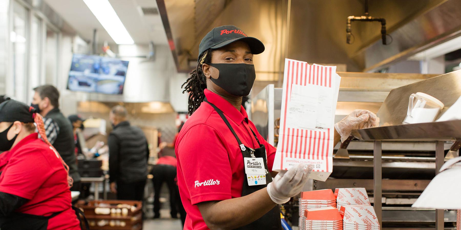 Portillos_Mask_TeamMember